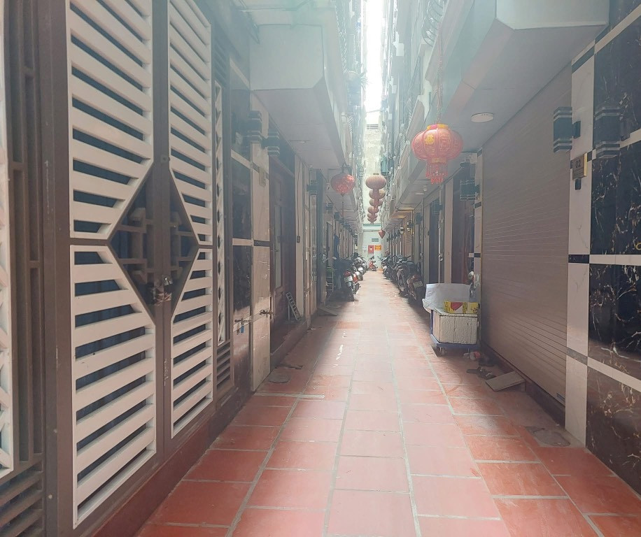 NHÀ ĐẸP Ở LUÔN – KHU VỰC NHIỀU TIỆN ÍCH, DÂN CƯ THÂN THIỆN -DT 31M2 – GIÁ CHỈ 6 TỶ HƠN.